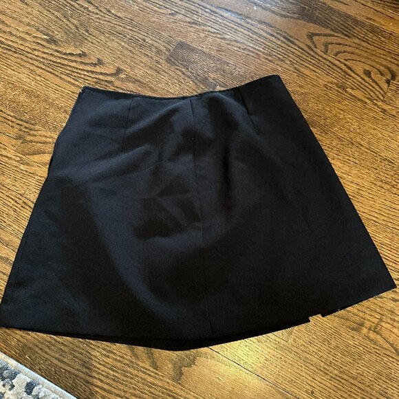 Black Mini Skirt - Picture 1 of 3